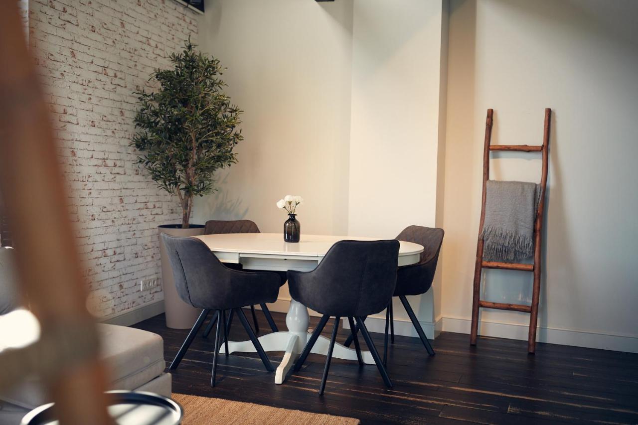 Huisjes Aan De Amstel - Your Home Away From Home アムステルフェーン エクステリア 写真